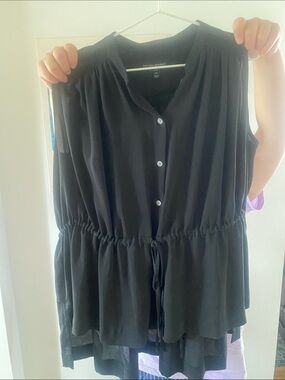 Banana Republic black sleeveless top
